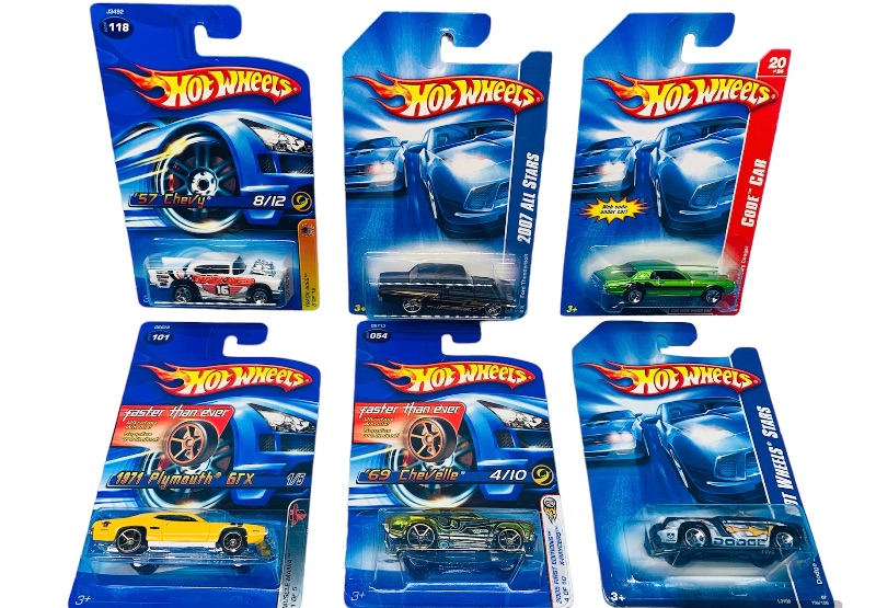 Photo 1 of 986777…6 hot wheels die cast cars