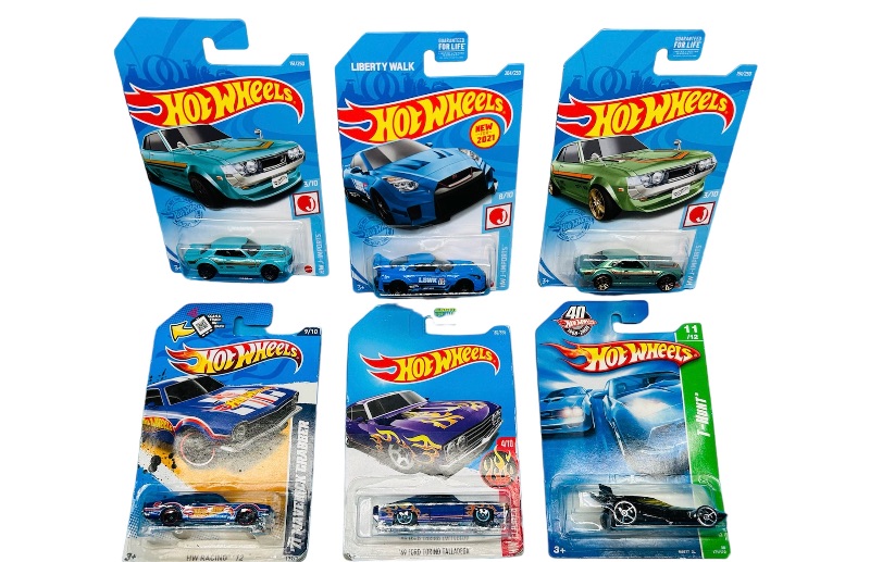 Photo 1 of 986918… 6 hot wheels die cast cars 