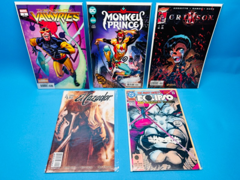 Photo 1 of 987093… 5 comics all #1’s in plastic sleeves 