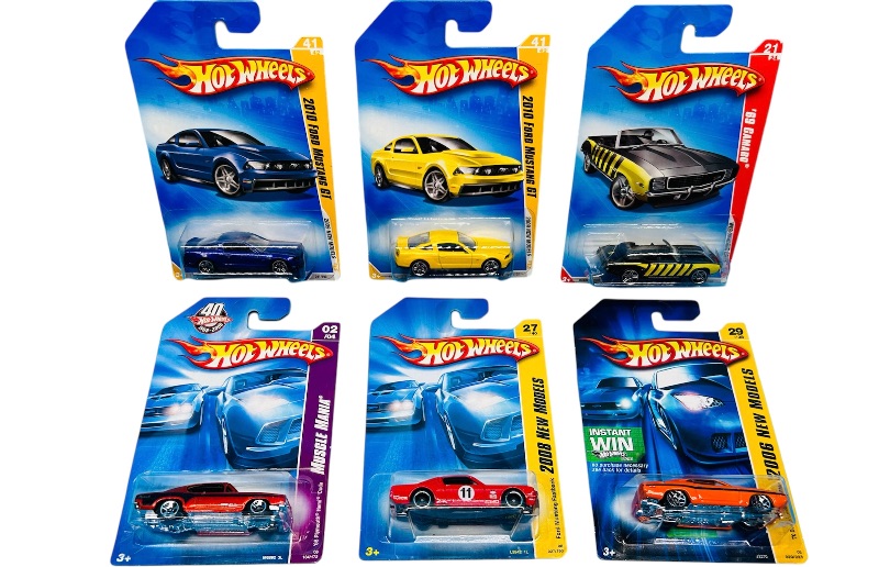 Photo 1 of 987286… …6 hot wheels die cast cars 