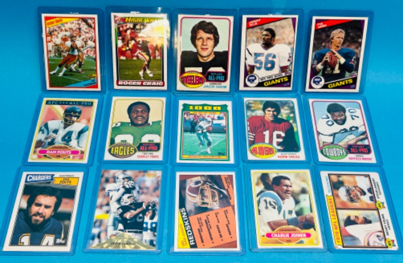 Photo 1 of 987406…15 Football trading cards in hard plastic sleeves 