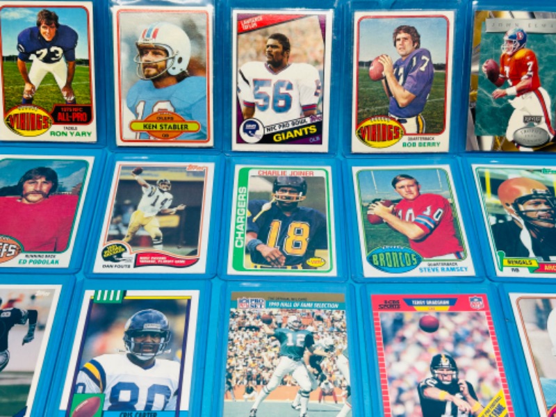 Photo 2 of 987408…15 football trading cards in hard plastic sleeves 