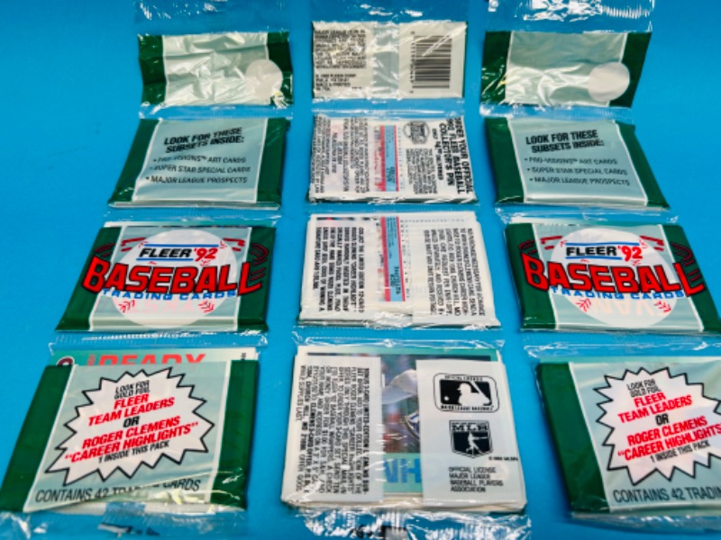 Photo 2 of 987411…sealed 1992 Fleer baseball trading card rack packs