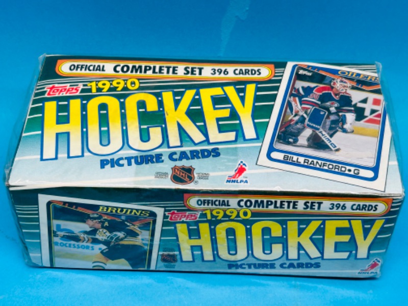 Photo 1 of 987424…sealed Topps 1990 hockey picture cards box 396 set