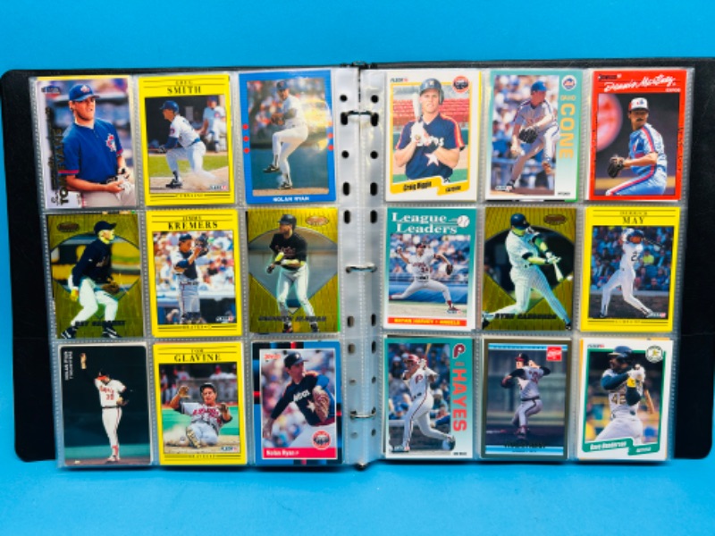 Photo 13 of 987431…324 mixed baseball trading cards in binder 