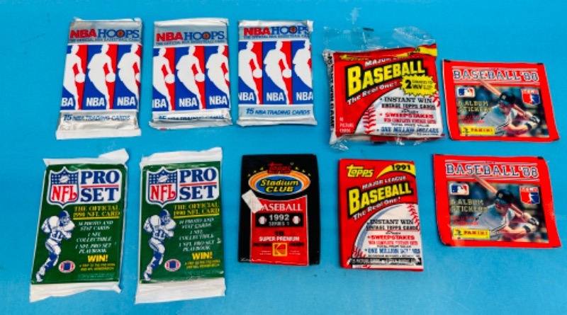 Photo 1 of 987461…sealed sports card  packs