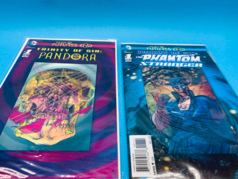 Photo 2 of 987509…3-D cover #1 comics in plastic sleeves 