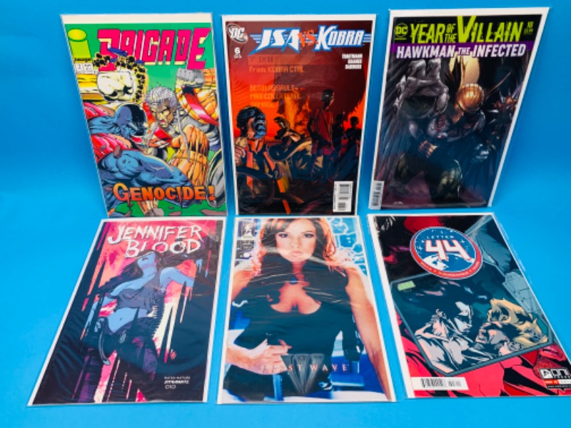 Photo 1 of 987824..  6 comics in plastic sleeves 