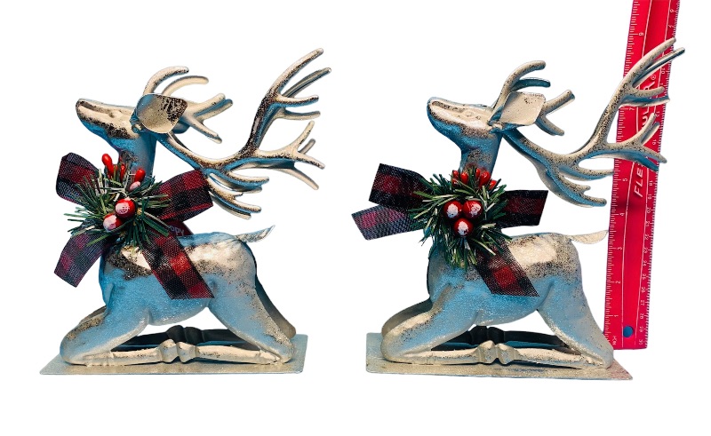 Photo 1 of 988187…2 large metal reindeer 