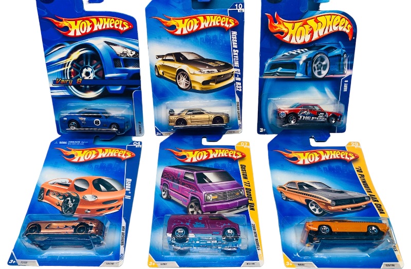 Photo 1 of 988298…6 hot wheels die cast cars 