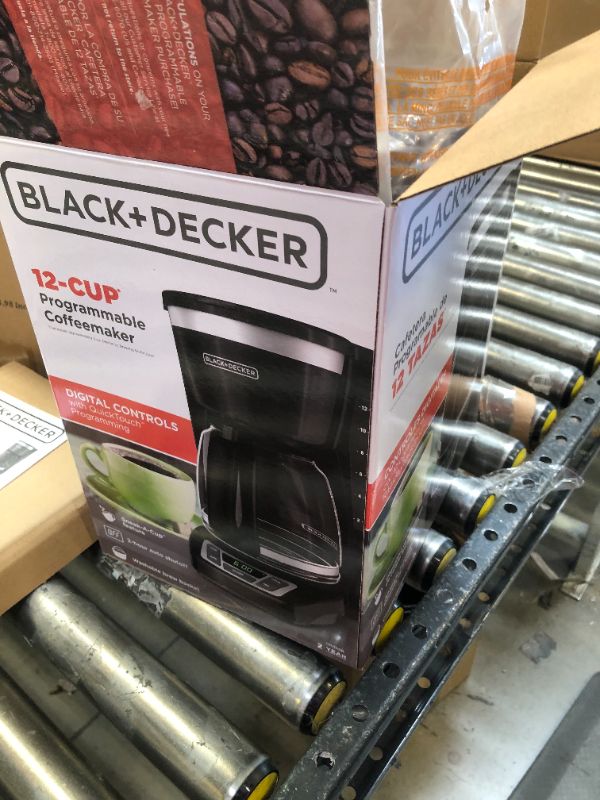 Photo 4 of Black+Decker CM1160B 12-Cup Programmable Coffee Maker, Black/Stainless Steel