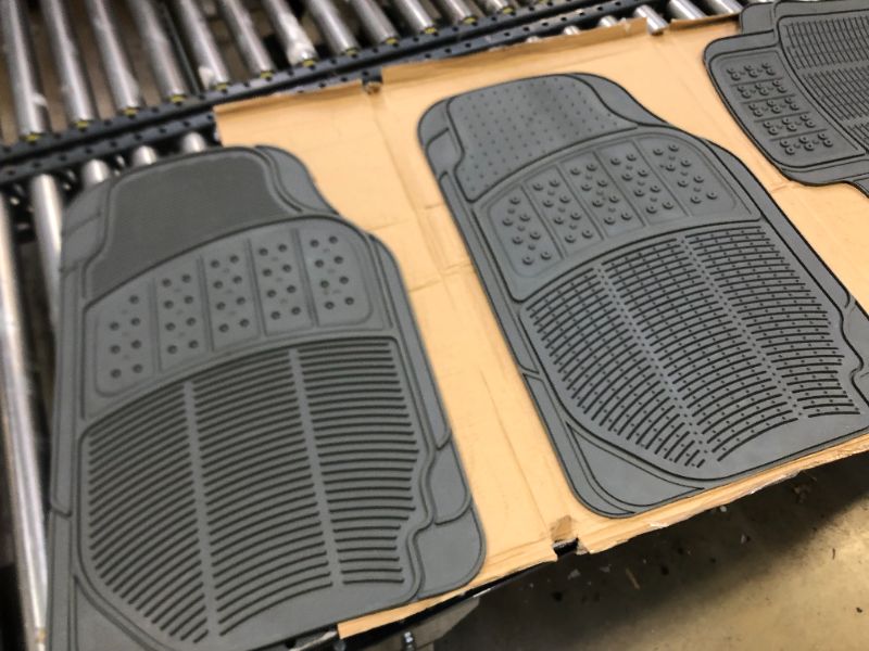 Photo 3 of Amazon Basics 3-Piece Flexible Rubber Car Floor Mat, Gray