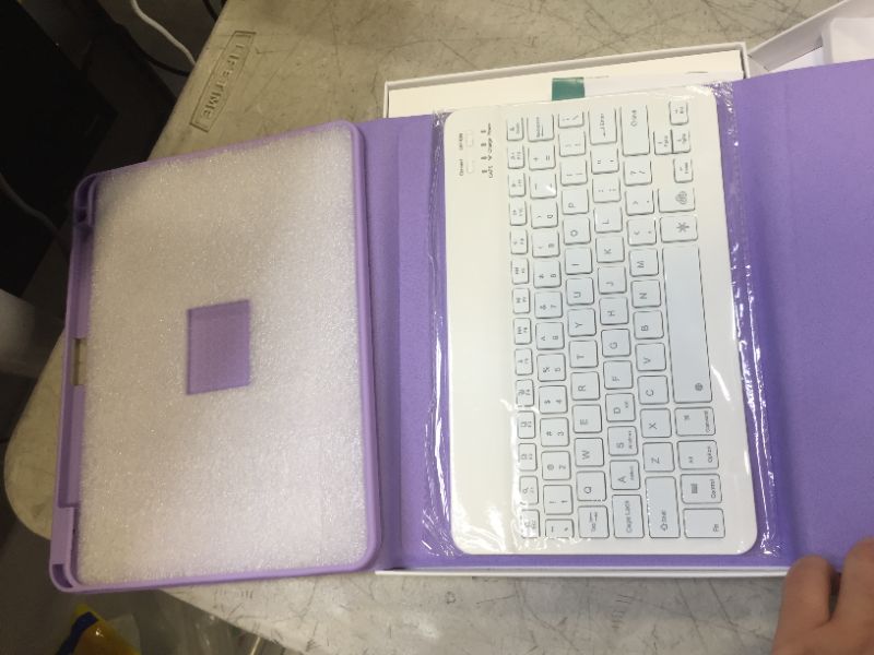 Photo 2 of iPAD WIRELESS KEYBOARD CASE 