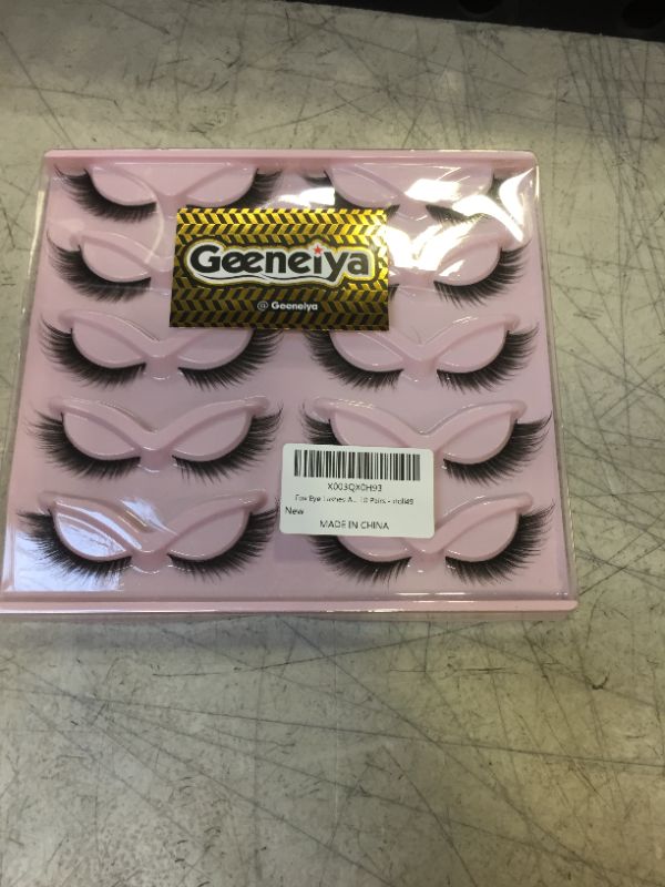 Photo 2 of Fox Eye Lashes Angel Wing Mink Eyelashes Natural Look L Curl Eyelash Extensions Short Wispy Cosplay Fake Eyelashes Doll Cat Eye Lashes Pack by Geeneiya, 10 Pairs - doll49 Angel Wing_15mm Natural