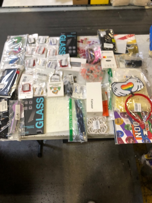 Photo 1 of 40 PCS MISC. ITEMS BAG LOT