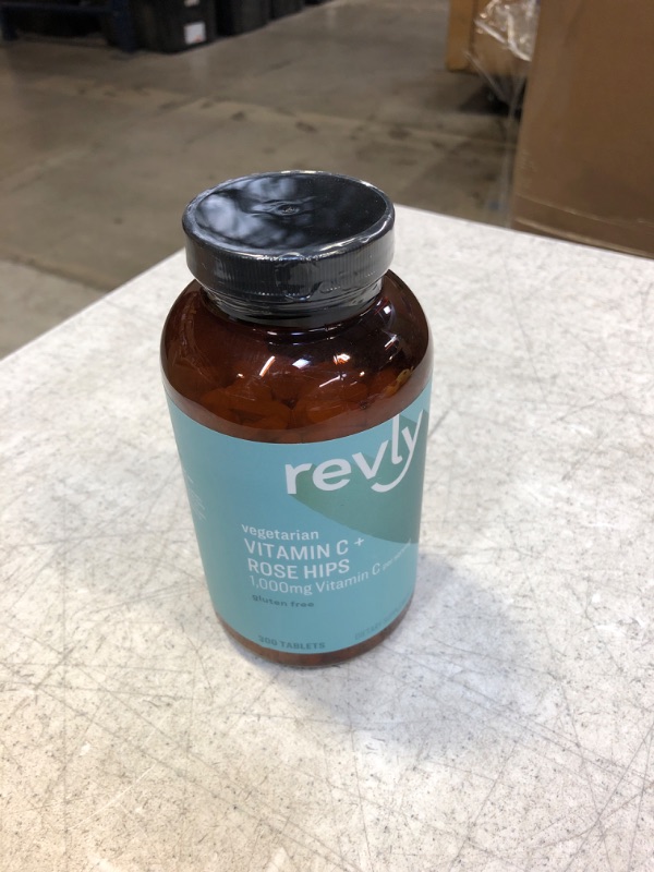 Photo 2 of Amazon Brand - Revly Vitamin C 1,000mg with Rose Hips, Gluten Free, Vegetarian, 300 Tablets