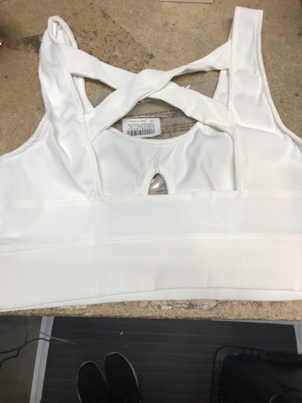 Photo 2 of Women's athletic Top XL