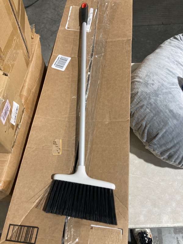 Photo 2 of (READ FULL POST) OXO Good Grips Large Sweep Set with Extendable Broom,8.5" - 12"