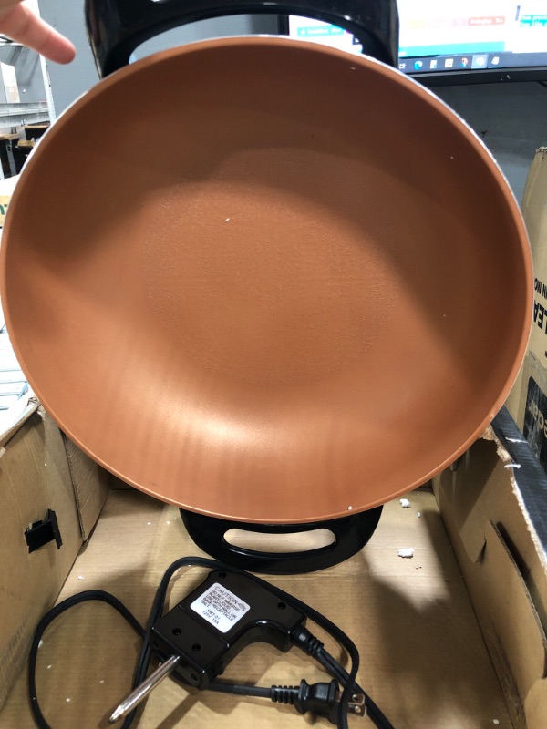 Photo 4 of 13 in. Copper Non-Stick Aluminum Coated Electric Skillet with Temperature Control and Glass Lid Cover