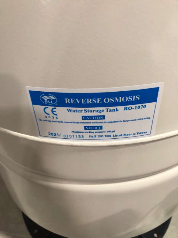 Photo 3 of ***USED***
iSpring T11M 11 Gallon Pre-Pressurized Water Storage Reverse Osmosis Systems ro Tank, 11 gal, White