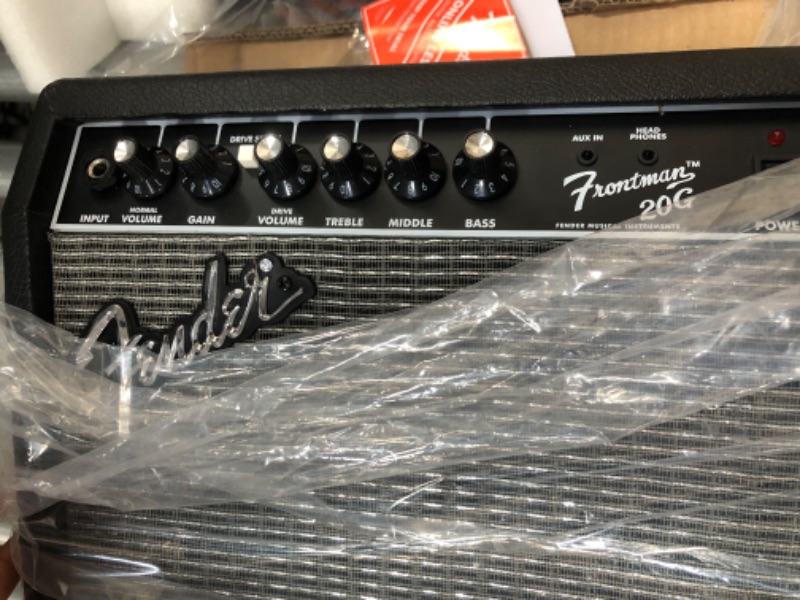 Photo 2 of Fender Amp