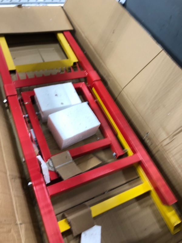 Photo 1 of /Scissor lift/