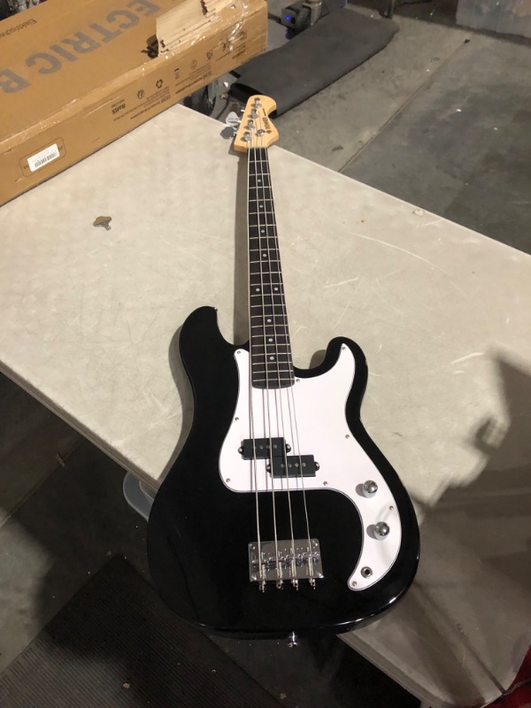 Photo 5 of ***DAMAGED - SEE COMMENTS***
Donner Electric Bass Guitar 4 Strings Full-Size Standard Bass 