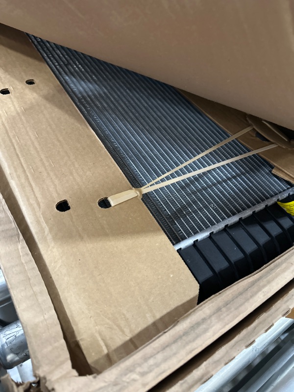 Photo 1 of Spectra Premium CU618 Complete Radiator for Chevrolet/GMC