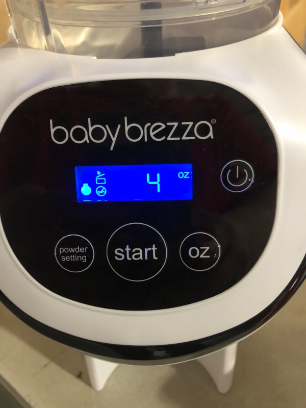 Photo 2 of Baby Brezza Formula Pro Advanced Mixing System - White (FRP0046)
