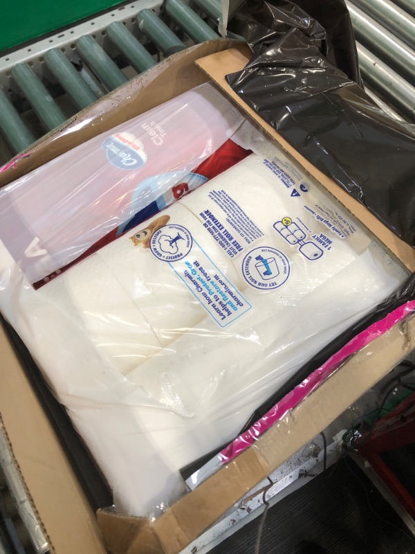 Photo 1 of Charmin Ultra Strong Clean Touch Toilet Paper, 24 Family Mega Rolls = 123 Regular Rolls CHRM 24FM (New)