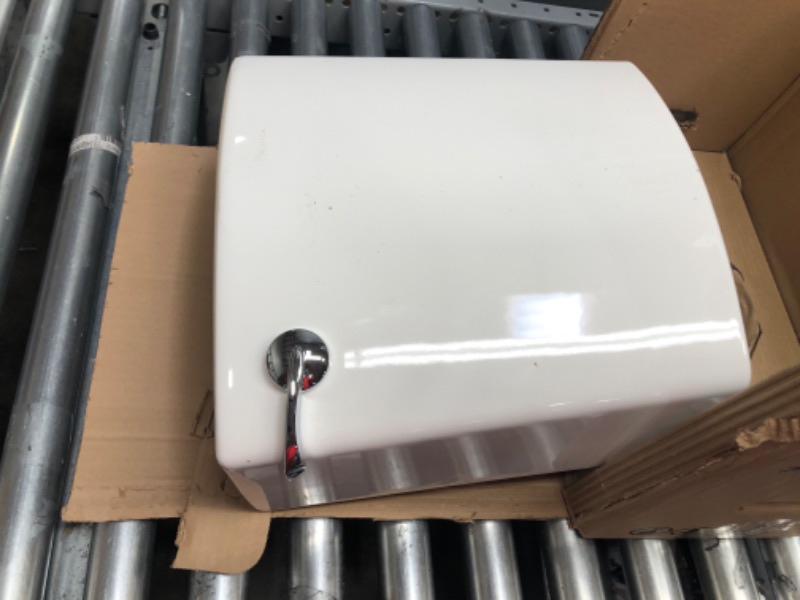 Photo 1 of ********MISSING LID************
American Standard 4133A114.020 H2Optimum 1.1 gpf/4.2 Lpf 12-Inch Rough Tank, White
