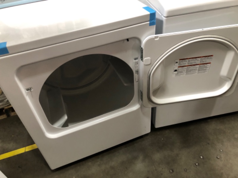 Photo 4 of Whirlpool 7.0 cu. ft. 240-Volt White Electric Vented Dryer with AUTODRY Drying System