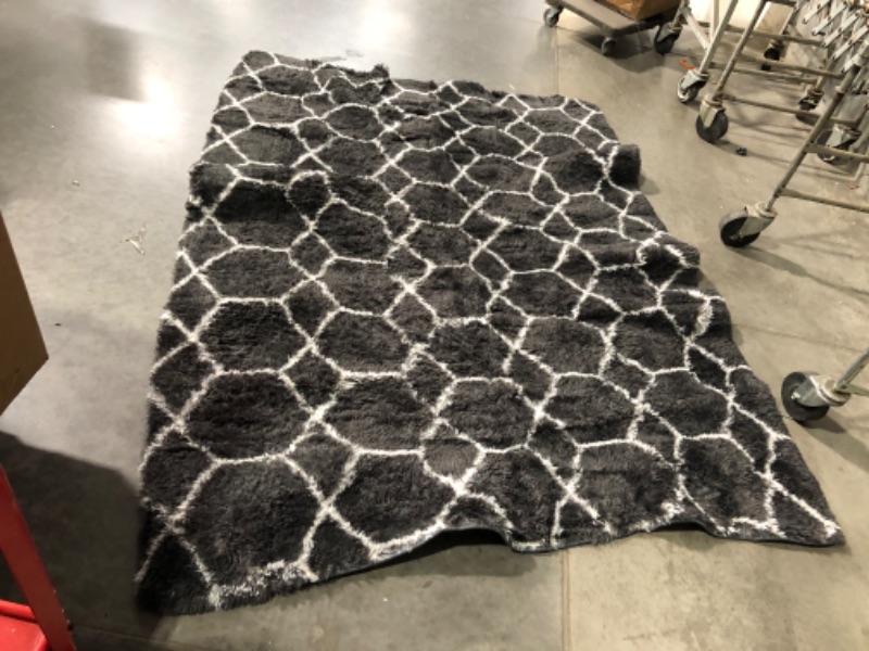 Photo 2 of ***DAMAGED - STRETCHED OUT - SEE COMMENTS***
BSTLUV Soft Fuzzy Rugs for Living Room Bedroom,6x9 Ft, Black/White, Geometric Pattern