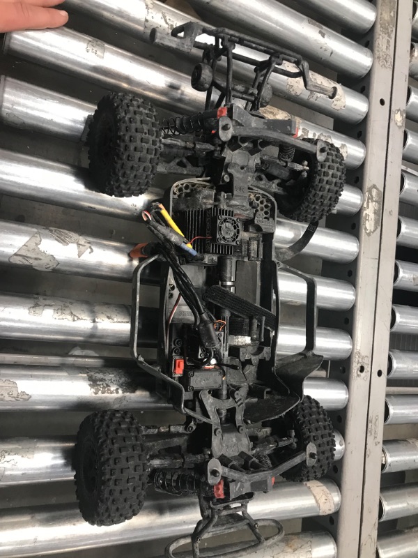 Photo 4 of ARRMA 1/10 SENTON 4X4 V3 3S BLX Brushless Short Course Truck RTR (Transmitter and Receiver Included, Batteries and Charger Required ), Red, ARA4303V3T2