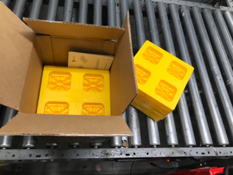 Photo 2 of Camco Heavy-Duty Leveling Blocks | Compatible with Single Wheels, Double Wheels, Hydraulic Jacks, Tongue Jacks and More | Yellow | 10-pack (44510) Leveling Blocks - 10 Pack Frustration Free Packaging