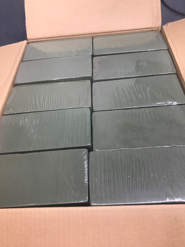 Photo 2 of 40 Pcs Floral Foam Blocks Green Flower Foam Bricks for Flowers Arrangement, 8x4x3in Rectangle Florist Block, Dry Wet Floral Foam for Fresh Artificial Plant, Wedding Birthday Home Office Garden Decor