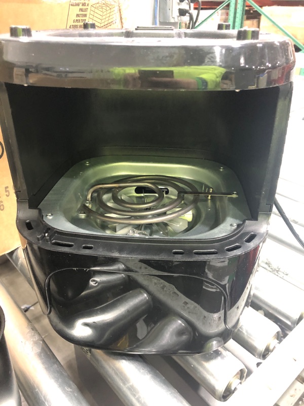 Photo 3 of **FOR PARTS ONLY** Henwenr Air fryer, Black (Missing top part)