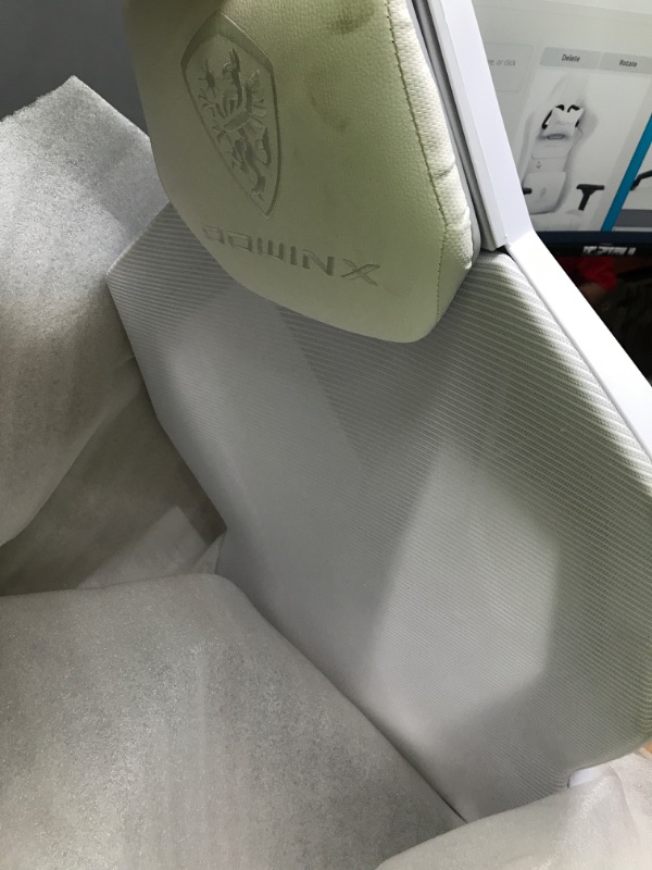 Photo 2 of **NOT SAME AS STOCK PHOTO** Dowinx Gaming Chair White