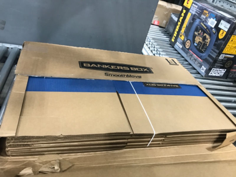 Photo 1 of Bankers Box® SmoothMove 24" x 18" x 18" Moving Box, Blue/Kraft, 6/Bundle (0062901)