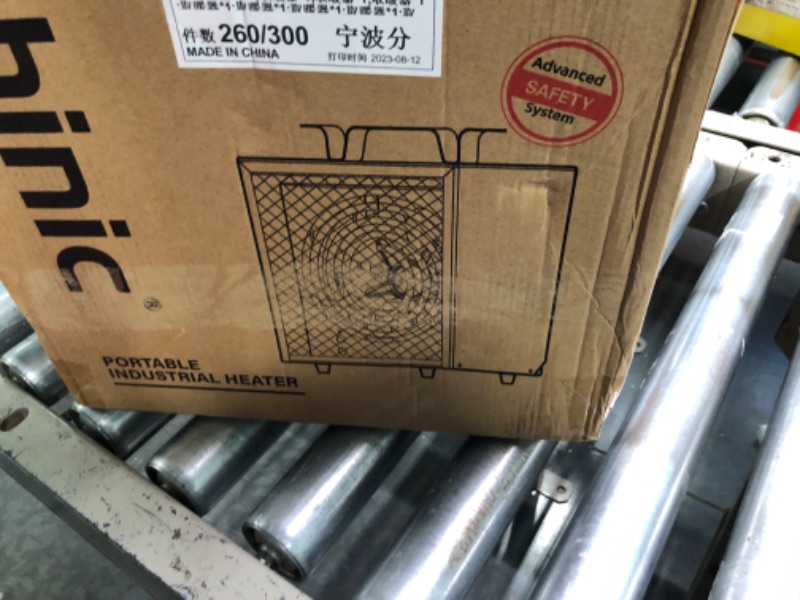 Photo 3 of Shinic Electric Garage Heater 240v, 4,800-Watt Fan-Forced Industrial Heater, With Thermostat Control, Carrying Handle, Heavy Gauge Steel, Nema 6-30p Garage Heaters for Workshop, Construction Site Gray