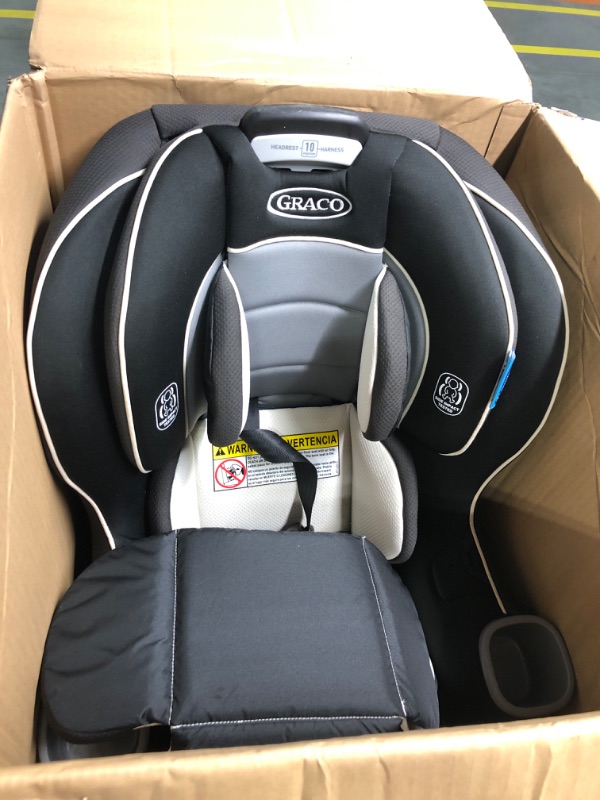 Photo 3 of Graco Extend2Fit Convertible Car Seat, Gotham