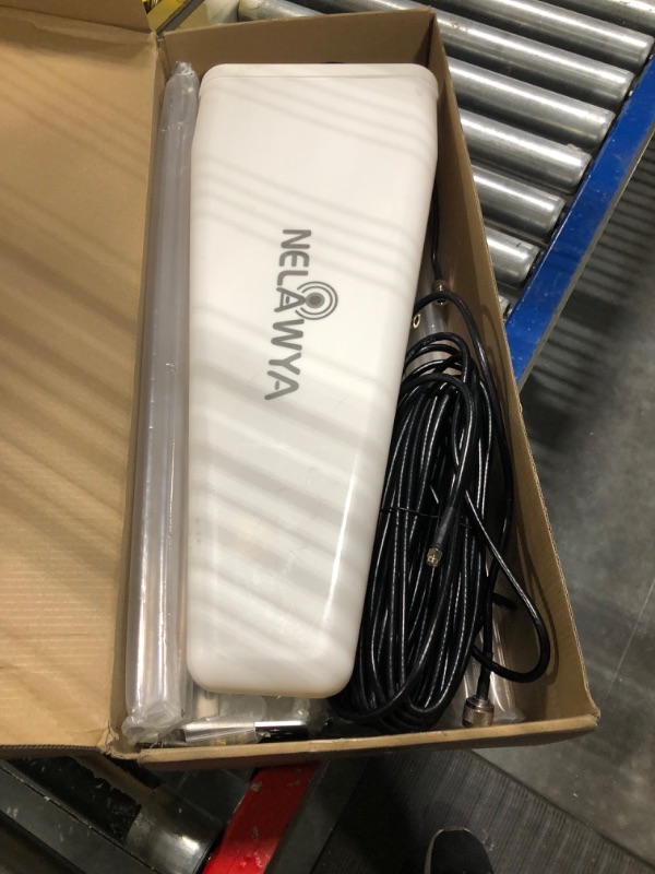 Photo 1 of Nelawya 5G 4G LTE Log Periodic Cellular Antenna Outdoor High Gain 7-12 dBi External MIMO Directional Antenna with 10 Metre Low Loss Cable Compatible with 5G 3G 4G LTE Router Modem TS9 SMA CRC9 Adapter 5G White
