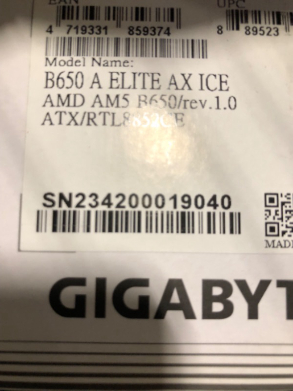 Photo 5 of Gigabyte B650 AORUS ELITE AX ICE Aorus Elite AX ICE AM5 LGA 1718 AMD B650 ATX Motherboard
