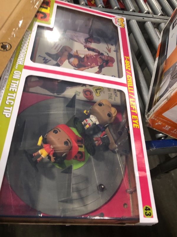 Photo 4 of Funko Pop! Albums Deluxe: TLC - Ooooooohhh. On The TLC Tip