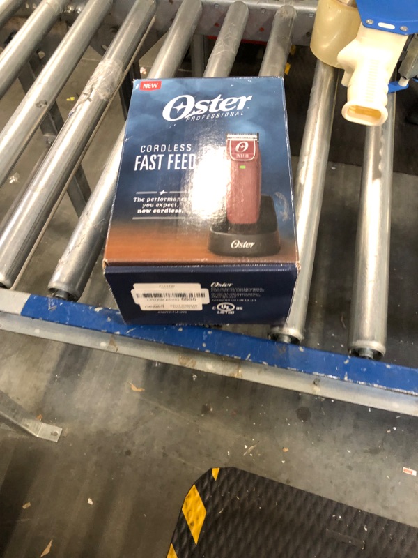 Photo 2 of Oster Professional Cordless Fast Feed Hair Clippers (2143931)
