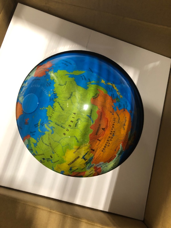Photo 1 of LeapFrog Magic Adventures Globe (Frustration Free Packaging), Multicolor