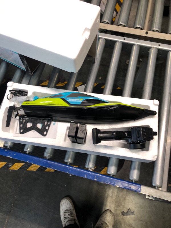 Photo 4 of 4DRC S2 High Speed RC Boats,30+ mph Fast Remote Control Boat for Pools and Lakes with LED Lights & 2 Batteries,Capsize Recovery, Low Battery Reminder,2.4Ghz Racing Speed Boats for Adults Kids
