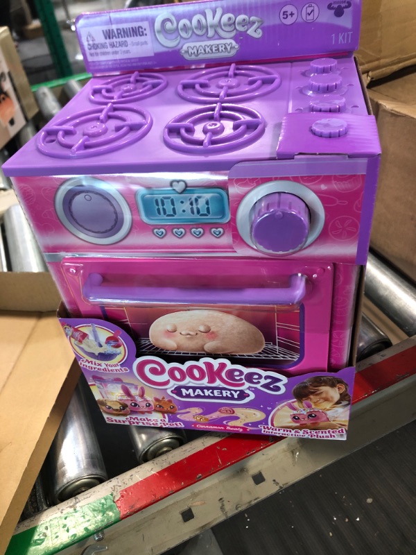 Photo 3 of COOKEEZ MAKERY Cinnamon Treatz Oven. Mix & Make a Plush Best Friend! Place Your Dough in The Oven and Be Amazed When A Warm, Scented, Interactive, Friend Comes Out! Which Will You Make?