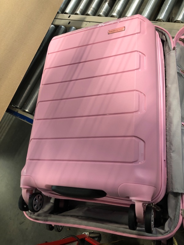 Photo 3 of 2 pc pink luggage set (22in 26in)