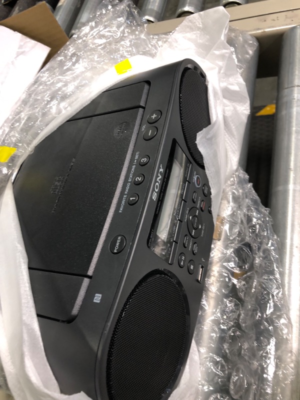 Photo 1 of Sony ZSRS60BT CD Boombox with Bluetooth and NFC (Black)